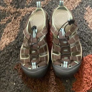 Keen’s footwear and washable